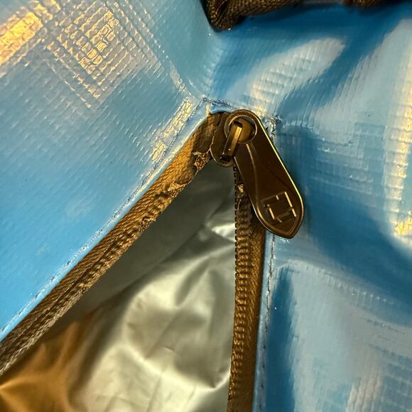 Subaru Official Gear Ambassador Zipper Cooler Insulated Bag w/Strap Blue Black - Picture 9 of 10